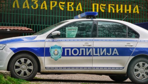 DVA SATA OPISIVAO KAKO JE UBIO MALENU DANKU: Zamenik načelnika UKP - Telo tražimo na tri lokacije, nećemo stati dok ga ne pronađemo (FOTO) DVA SATA OPISIVAO KAKO JE UBIO MALENU DANKU: Zamenik načelnika UKP - Telo tražimo na tri lokacije, nećemo stati dok ga ne pronađemo (FOTO)