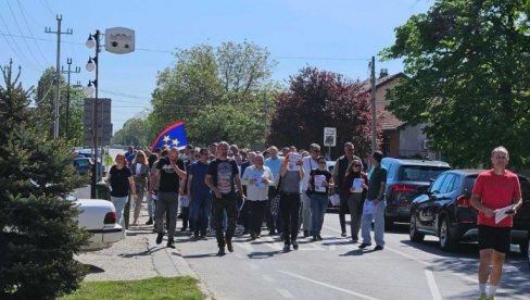 OPOZICIJA I SEPARATISTI UVEZLI AKTIVISTE DA GLUME KAĆANE: 50 separatista nedeljom zaustavlja saobraćaj i provocira narod