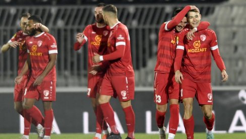GOLEADA U KRAGUJEVCU: Radnički pobedio Jedinstvo i to kako... GOLEADA U KRAGUJEVCU: Radnički pobedio Jedinstvo i to kako...