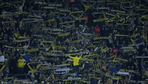 FENERBAHČE ZAVRŠIO POJAČANJE ZA TITULU: Doskorašnji fudbaler Lacija u turskom velikanu