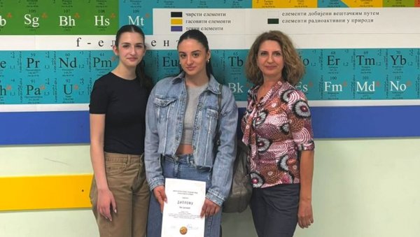 ЗА ГИМНАЗИЈАЛЦЕ ЈОШ ЈЕДНА НАГРАДА: Иви друго место на међуокружном такмичењу ЗА ГИМНАЗИЈАЛЦЕ ЈОШ ЈЕДНА НАГРАДА: Иви друго место на међуокружном такмичењу
