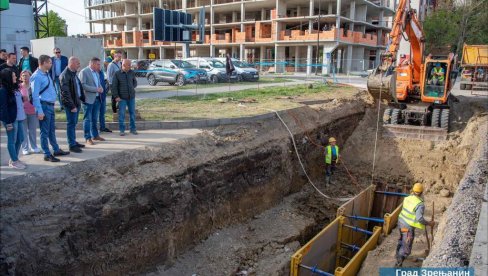 SANACIJA KANALIZACIONE MREŽE U ZRENJANINU: Radovi u punom jeku SANACIJA KANALIZACIONE MREŽE U ZRENJANINU: Radovi u punom jeku
