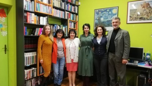 VIDARI U POSETI ŠKOLAMA: Program Galerije 73 i Udruženja lekara pesnika VIDARI U POSETI ŠKOLAMA: Program Galerije 73 i Udruženja lekara pesnika