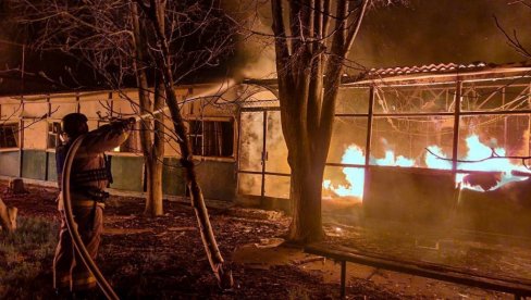 RUSI RAKETAMA ZASULI ODESU: Napad pratilo 17 šaheda, eksplozije odjekivale gradom RUSI RAKETAMA ZASULI ODESU: Napad pratilo 17 šaheda, eksplozije odjekivale gradom