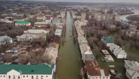 POPLAVE ZBOG PUCANJA BRANE: Snimak dronom otkriva poplave nakon pucanja brane u ruskom Orsku (VIDEO)