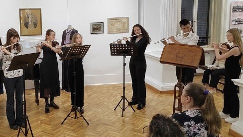 ZVUCI FLAUTE U ZAMKU KULTURE: Koncert u Vrnjačkoj Banji ZVUCI FLAUTE U ZAMKU KULTURE: Koncert u Vrnjačkoj Banji