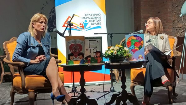 УЗ МАЛУ ПОМОЋ ВЕЛИКОГ РШУМА: Представљено стваралаштво Данијеле Квас УЗ МАЛУ ПОМОЋ ВЕЛИКОГ РШУМА: Представљено стваралаштво Данијеле Квас