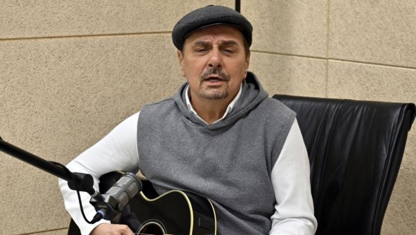 СВАКО ИДЕ СВОЈИМ ПУТЕМ: Драган Којић Кеба на овакав начин изненадио све (ФОТО/ВИДЕО) СВАКО ИДЕ СВОЈИМ ПУТЕМ: Драган Којић Кеба на овакав начин изненадио све (ФОТО/ВИДЕО)