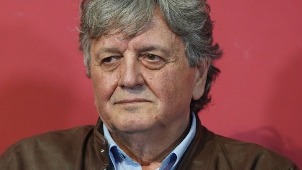 РАДОШ БАЈИЋ У ЖИРИЈУ ФИЛМСКОГ ФЕСТИВАЛА У МОСКВИ: Мисија Халијард спаја Исток и Запад РАДОШ БАЈИЋ У ЖИРИЈУ ФИЛМСКОГ ФЕСТИВАЛА У МОСКВИ: Мисија Халијард спаја Исток и Запад
