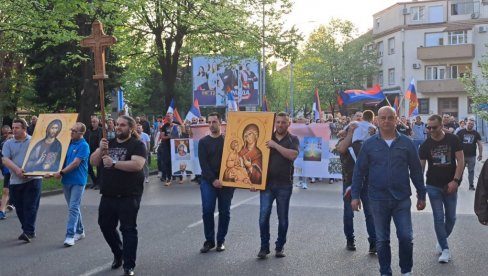 LITIJA U GRADU POD TREBJESOM: Nikšićani pamte heroje sa Košara (FOTO)