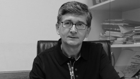 DAROVITI SIMBOL NOVINARSKOG ESNAFA: IN MEMORIAM Jovan Ciga Sekulić - Usnuo profesionalac bez granica kojeg su svi uvažavali DAROVITI SIMBOL NOVINARSKOG ESNAFA: IN MEMORIAM Jovan Ciga Sekulić - Usnuo profesionalac bez granica kojeg su svi uvažavali
