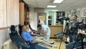 ВЕЛИКА АКЦИЈА ДАВАЛАШТВА КРВИ: Трансфузиолошки аутобуси паркирани широм Београда и периферних општина