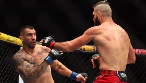 RAKIĆ SE PONOVO TAKMIČI: Srpski MMA borac nokautiran na povratku (VIDEO) RAKIĆ SE PONOVO TAKMIČI: Srpski MMA borac nokautiran na povratku (VIDEO)