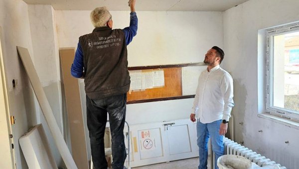 ПО РЕЦЕПТ У РЕНОВИРАНУ ОРДИНАЦИЈУ: При крају реконструкција зграде сеоске амбуланте у Засавици 1 ПО РЕЦЕПТ У РЕНОВИРАНУ ОРДИНАЦИЈУ: При крају реконструкција зграде сеоске амбуланте у Засавици 1