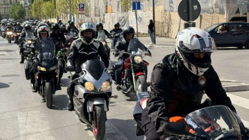ZVUK MOĆNIH MAŠINA: Više od pet stotina motorista u Zrenjaninu na otvaranju nove moto sezone (FOTO) ZVUK MOĆNIH MAŠINA: Više od pet stotina motorista u Zrenjaninu na otvaranju nove moto sezone (FOTO)