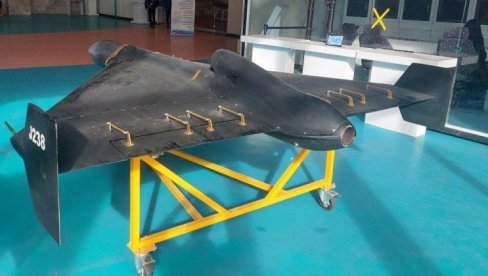 UKRAJINSKA VOJNA OBAVEŠTAJNA SLUŽBA TVRDI: Rusi pokrenuli masovnu proizvodnju novih raketnih Geranj-3 dronova UKRAJINSKA VOJNA OBAVEŠTAJNA SLUŽBA TVRDI: Rusi pokrenuli masovnu proizvodnju novih raketnih Geranj-3 dronova