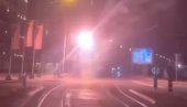NE IDU TRAMVAJI, SVE STOJI: Drama u centru Beograda, gusti dim kulja u nebo (VIDEO) NE IDU TRAMVAJI, SVE STOJI: Drama u centru Beograda, gusti dim kulja u nebo (VIDEO)