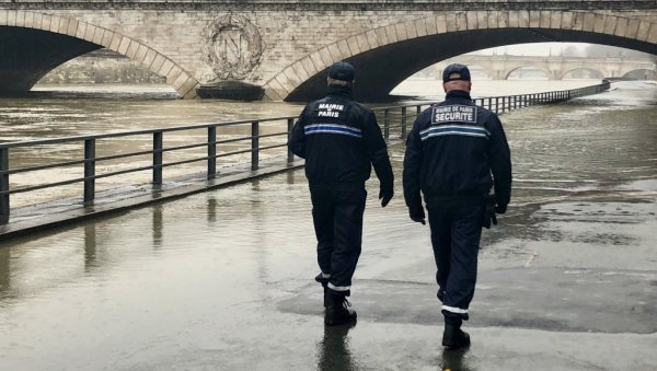 ЕШЕРЕХИЈА ПРЕТИ ИЗ СЕНЕ! Невоље организатора пред Олимпијске игре у Паризу ЕШЕРЕХИЈА ПРЕТИ ИЗ СЕНЕ! Невоље организатора пред Олимпијске игре у Паризу