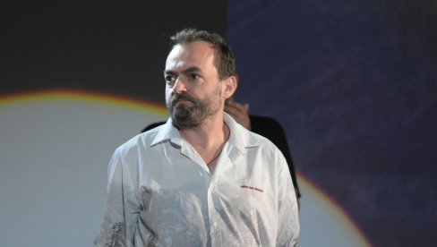 ЖЕЛУДАЧНА КИЛА: Окановићу мутирао глас због болести - морао да изазива повраћање ЖЕЛУДАЧНА КИЛА: Окановићу мутирао глас због болести - морао да изазива повраћање