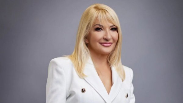 КРЕЋЕМО ИЗ НИША И ЧАЧКА: Велика златна турнеја Гоце Лазаревић (ФОТО) КРЕЋЕМО ИЗ НИША И ЧАЧКА: Велика златна турнеја Гоце Лазаревић (ФОТО)
