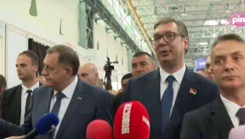 VUČIĆ NA PITANJE NOVOSTI: Ana Brnabić u Mostaru? Verovatno su pogrešili ljudi, da ne kažem nešto teže VUČIĆ NA PITANJE NOVOSTI: Ana Brnabić u Mostaru? Verovatno su pogrešili ljudi, da ne kažem nešto teže