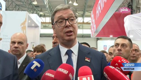 VUČIĆ: Ja razumem šta Bošnjaci hoće - Ne razumem šta hoće Nemci, Amerikanci i svi ostali VUČIĆ: Ja razumem šta Bošnjaci hoće - Ne razumem šta hoće Nemci, Amerikanci i svi ostali