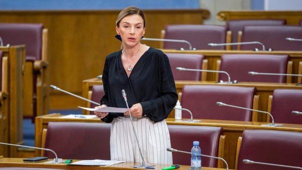 ЦРНА ГОРА ДА БУДЕ КОСПОНЗОР РЕЗОЛУЦИЈЕ О СРЕБРЕНИЦИ: Бошњачка странка још једном провоцира православце у Црној Гори и Републику Србију ЦРНА ГОРА ДА БУДЕ КОСПОНЗОР РЕЗОЛУЦИЈЕ О СРЕБРЕНИЦИ: Бошњачка странка још једном провоцира православце у Црној Гори и Републику Србију