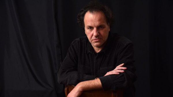 МОМА НАС ЈЕ УЧИО ЉУБАВИ ПРЕМА СОПСТВЕНОЈ КУЛТУРИ: Писац Ђорђе Матић, добитник Капорове награде за роман Ниоткуда с љубављу МОМА НАС ЈЕ УЧИО ЉУБАВИ ПРЕМА СОПСТВЕНОЈ КУЛТУРИ: Писац Ђорђе Матић, добитник Капорове награде за роман Ниоткуда с љубављу