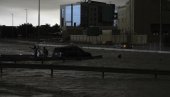 POPLAVE U PUSTINJI: U Omanu stradalo 18 ljudi, među njima i 10 dece, Dubaji pod vodom (FOTO/VIDEO) POPLAVE U PUSTINJI: U Omanu stradalo 18 ljudi, među njima i 10 dece, Dubaji pod vodom (FOTO/VIDEO)