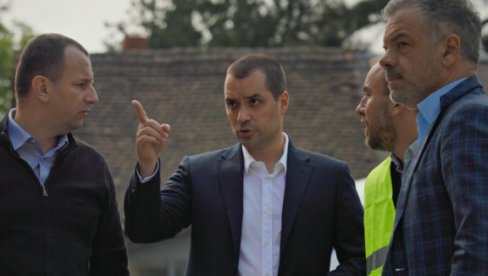 LUKA PETROVIĆ: U junu otvaranje nove pijace u Lazarevcu, koja je primer napretka i razvoja svih beogradskih opština (FOTO) LUKA PETROVIĆ: U junu otvaranje nove pijace u Lazarevcu, koja je primer napretka i razvoja svih beogradskih opština (FOTO)