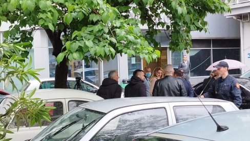BONUS VREDAN LISICA: Svi detalji hapšenja Jelene Perović, direktorke Agencije za sprečavanje korupcije Crne Gore (VIDEO) BONUS VREDAN LISICA: Svi detalji hapšenja Jelene Perović, direktorke Agencije za sprečavanje korupcije Crne Gore (VIDEO)