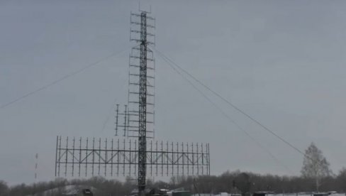 СИГНАЛ СА РУСКОГ РАДИЈА СУДЊЕГ ДАНА УЗНЕМИРИО НАТО: Чудне речи прекинуле зујање, помиње се и једна држава у Европи