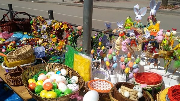 УСКРШЊА УЛИЧНА ПРОДАЈА: Пријаве за 32 тезге у центру града УСКРШЊА УЛИЧНА ПРОДАЈА: Пријаве за 32 тезге у центру града