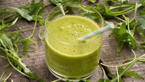 DETOKS SMUTI: Čaša puna vitamina okrepiće vaš imunitet DETOKS SMUTI: Čaša puna vitamina okrepiće vaš imunitet