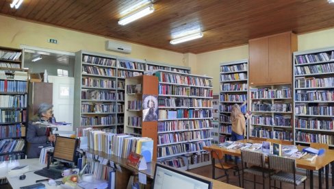 TAKMIČENJE RECITATORA I PROMOCIJA KNJIGA: Sutra u organizaciji paraćinske Biblioteke TAKMIČENJE RECITATORA I PROMOCIJA KNJIGA: Sutra u organizaciji paraćinske Biblioteke