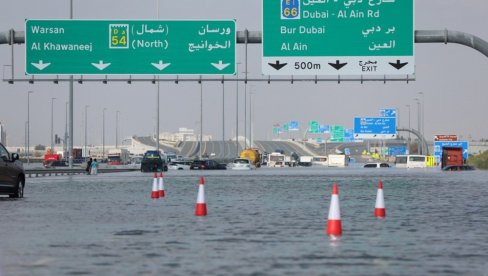 OTKRIVENO ŠTA JE UZROK JEZIVIH POPLAVA U DUBAIJU: Apokaliptični prizori obišli svet, oglasili se i stručnjaci (FOTO/VIDEO)