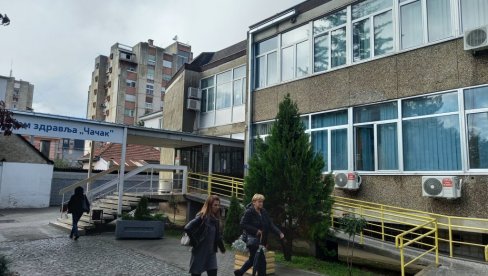 U DVA UDESA U ČAČKU POVREĐENE TRI ŽENE: Jedna u teškom stanju U DVA UDESA U ČAČKU POVREĐENE TRI ŽENE: Jedna u teškom stanju
