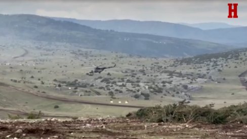 HELIKOPTERI POKAZALI SILU: Vojska Srbije ispunila sva očekivanja na Pešteru (VIDEO) HELIKOPTERI POKAZALI SILU: Vojska Srbije ispunila sva očekivanja na Pešteru (VIDEO)