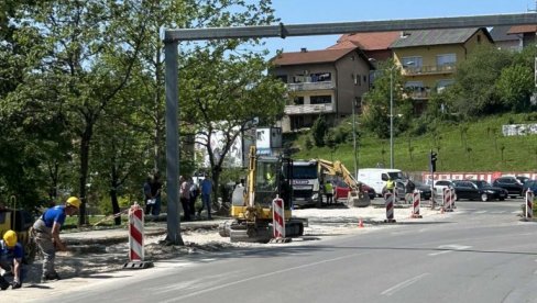 NIČE ŠEST KRUŽNIH TOKOVA: Modernizovanje raskrsnica rasteretiće saobraćaj u Banjaluci NIČE ŠEST KRUŽNIH TOKOVA: Modernizovanje raskrsnica rasteretiće saobraćaj u Banjaluci