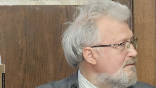 СТАНИЋУ ЧЕТВРТИ МАНДАТ: Скупштина Матице српске указала поверење досадашњем председнику (ФОТО) СТАНИЋУ ЧЕТВРТИ МАНДАТ: Скупштина Матице српске указала поверење досадашњем председнику (ФОТО)