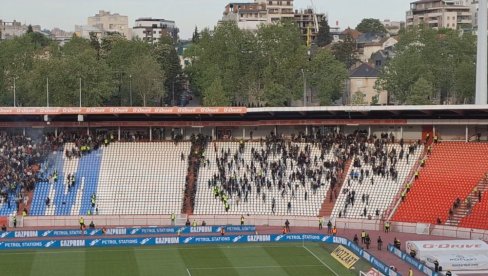 NEMILE SCENE I NA MARAKANI: Sukob navijača na 173. večitom derbiju Crvena zvezda - Partizan (VIDEO)