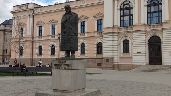 ИЗ БУЏЕТА ГРАДА 42.5 МИЛИОНА ДИНАРА: У Крагујевцу расписан јавни конкурс за пројекте у култури ИЗ БУЏЕТА ГРАДА 42.5 МИЛИОНА ДИНАРА: У Крагујевцу расписан јавни конкурс за пројекте у култури