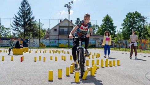 ŠTA ZNAŠ O SAOBRAĆAJU? U osnovnoj školi u Ečki održano opštinsko takmičenje