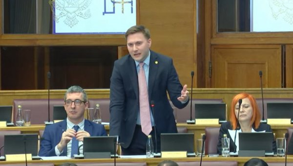 С РЕФОРМОМ ДОЛАЗЕ ПОРОДИЧНИ ЛЕКАРИ: Министар Шимун о проблемима који муче здравство С РЕФОРМОМ ДОЛАЗЕ ПОРОДИЧНИ ЛЕКАРИ: Министар Шимун о проблемима који муче здравство