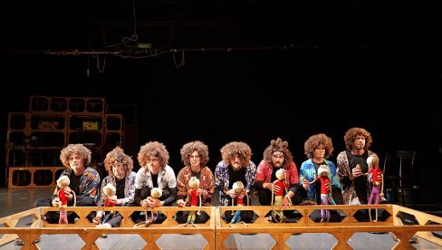 DIVLJI LABUDOVI U LAZAREVCU: Prmijera za decu u Puls teatru DIVLJI LABUDOVI U LAZAREVCU: Prmijera za decu u Puls teatru