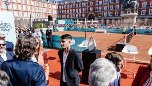 RAFA I JA U FINALU, NIJE NEMOGUĆE, TENIS JE TO: Alkaraz juriša na novu titulu (FOTO)