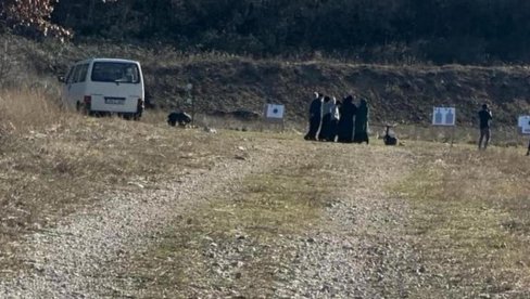 VEHABIJE PUCAJU NA VOJNOM POLIGONU: Još bez reakcije zvanične BiH o aferi u blizini Mostara VEHABIJE PUCAJU NA VOJNOM POLIGONU: Još bez reakcije zvanične BiH o aferi u blizini Mostara