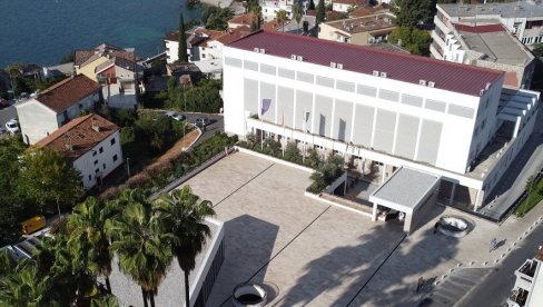 KULMINIRA KRIZA U INSTITUTU IGALO: Klubovi odbornika u SO jednoglasni – uplatiti Sindikatu Instituta 1,1 milion evra KULMINIRA KRIZA U INSTITUTU IGALO: Klubovi odbornika u SO jednoglasni – uplatiti Sindikatu Instituta 1,1 milion evra