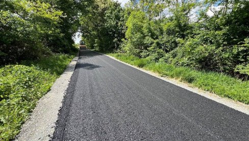 AKCIJA OPŠTINE OBRENOVAC ASFALT DO SVAKE KUĆE: Nov asfalt u Grabovcu AKCIJA OPŠTINE OBRENOVAC ASFALT DO SVAKE KUĆE: Nov asfalt u Grabovcu