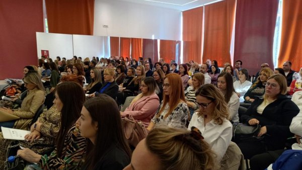 ТРИБИНА У ОКВИРУ ПРОЈЕКТА УЧИМО СВИ ЗАЈЕДНО: Подршка инклузивном образовању ТРИБИНА У ОКВИРУ ПРОЈЕКТА УЧИМО СВИ ЗАЈЕДНО: Подршка инклузивном образовању
